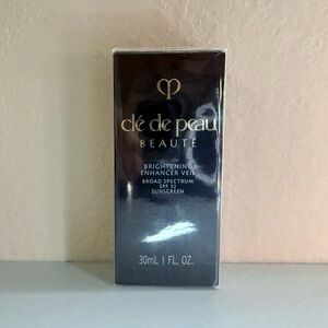 CLE DE PEAU BEAUTE Brightening Enhancer Veil